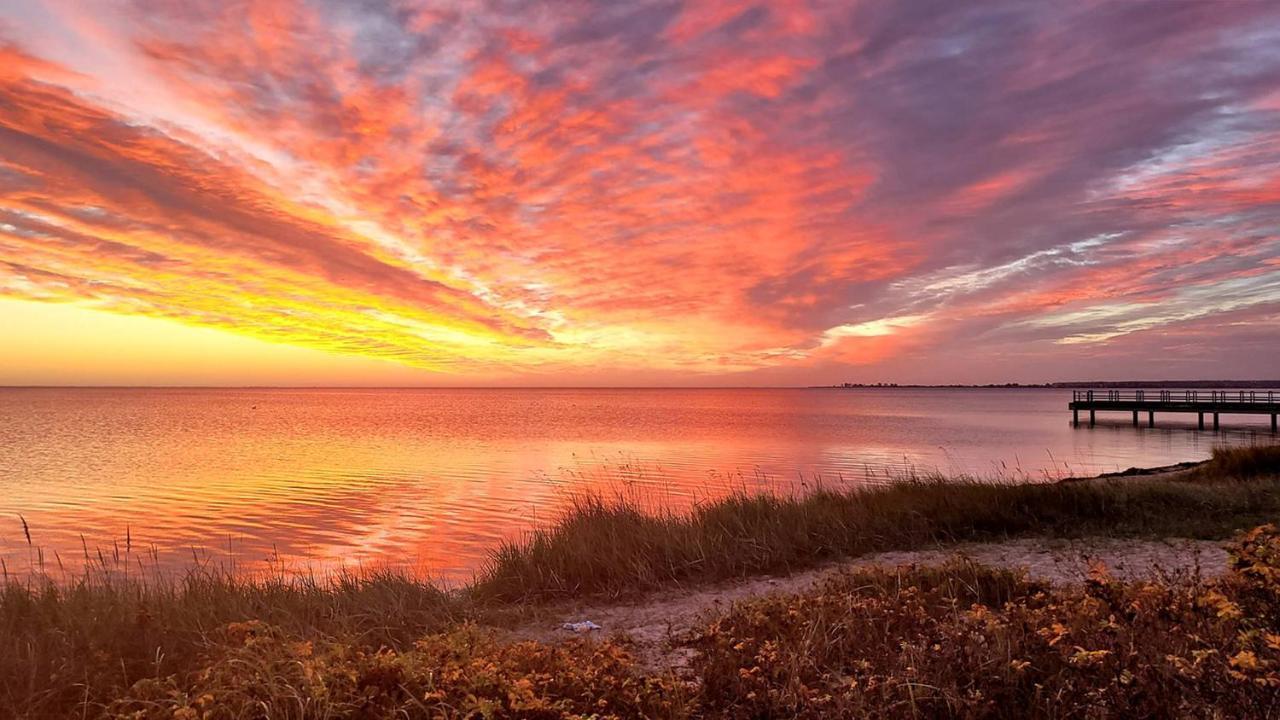 Vila Nadmorska Osada Oslonino Exteriér fotografie