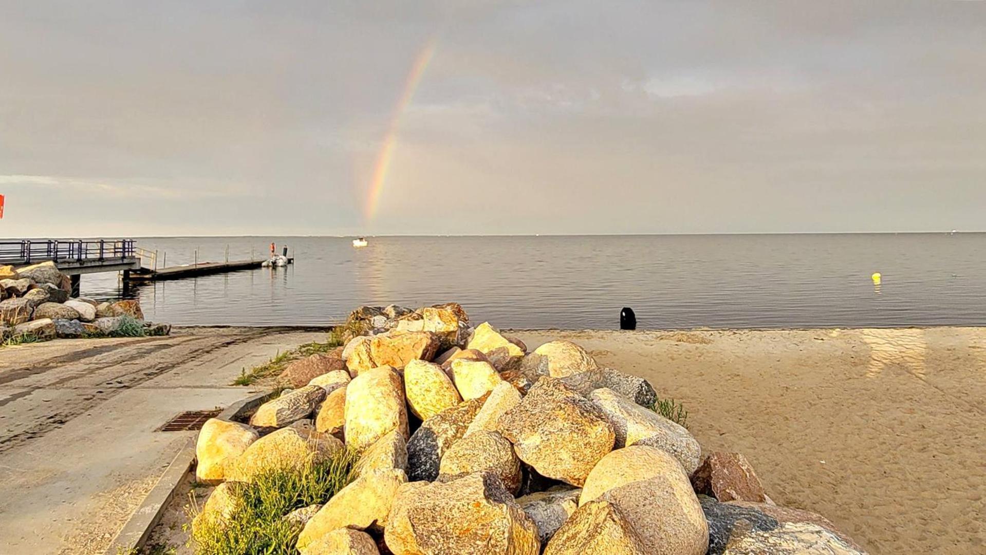 Vila Nadmorska Osada Oslonino Exteriér fotografie