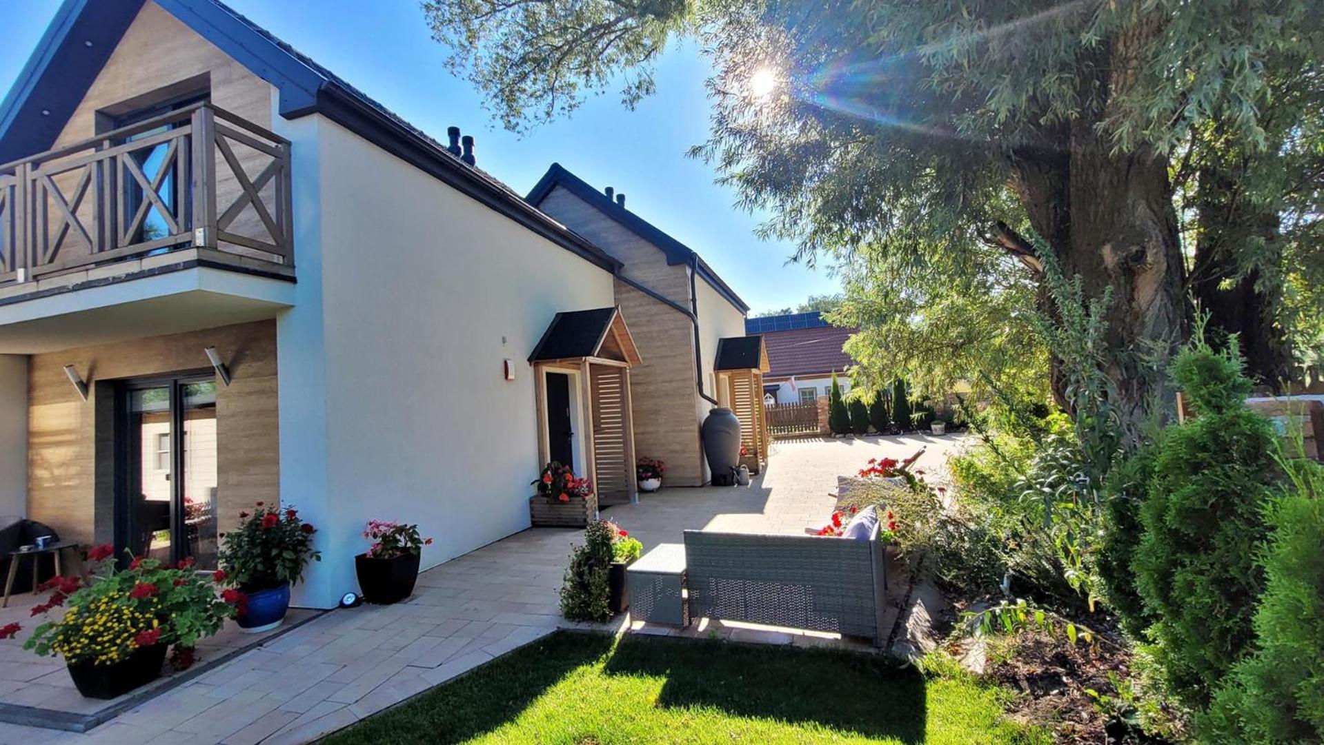 Vila Nadmorska Osada Oslonino Exteriér fotografie